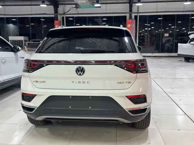 Volkswagen T-Roc — Фото автомобиля 5