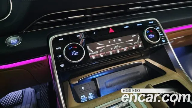 Genesis GV80 — Фото автомобиля 16