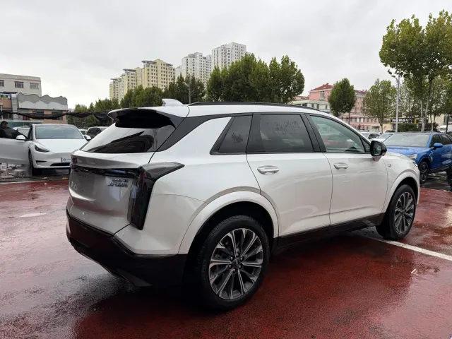 Cadillac XT5 — Фото автомобиля 6