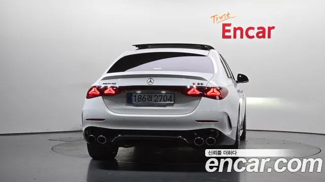 Mercedes-Benz E-Class — Фото автомобиля 4