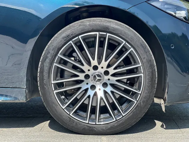 Mercedes-Benz C-Class — Фото автомобиля 8