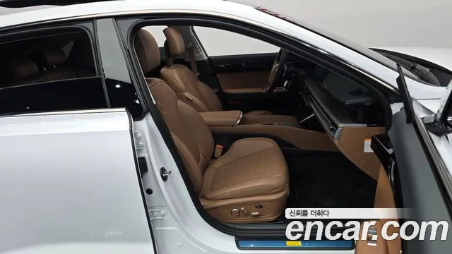 Hyundai Grandeur GN7 — Фото автомобиля 16