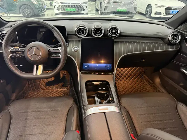 Mercedes-Benz C-Class — Фото автомобиля 4