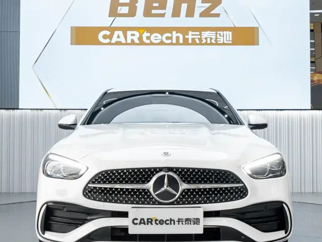 Mercedes-Benz C-Class — Фото автомобиля 2