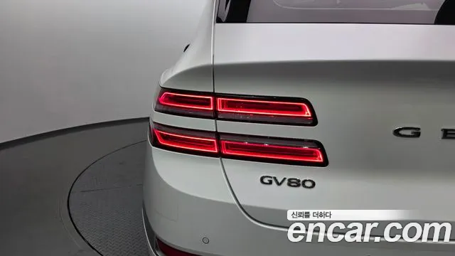 Genesis GV80 — Фото автомобиля 8
