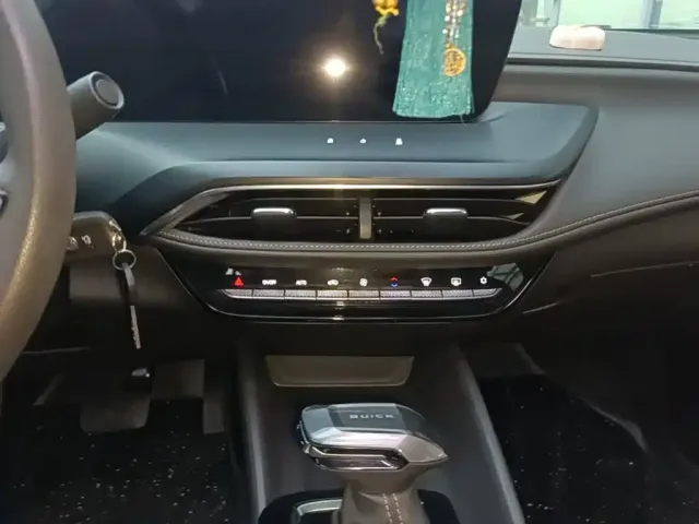 Buick Verano — Фото автомобиля 12