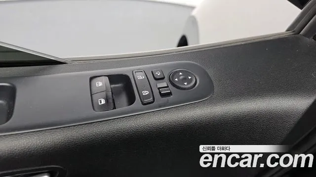 Hyundai Staria — Фото автомобиля 30
