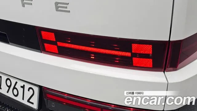 Hyundai Santa Fe MX5 — Фото автомобиля 8