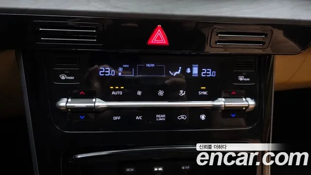 Kia Canival Carnival 4 поколение Бензин 9 мест Noblesse — Фото автомобиля 28