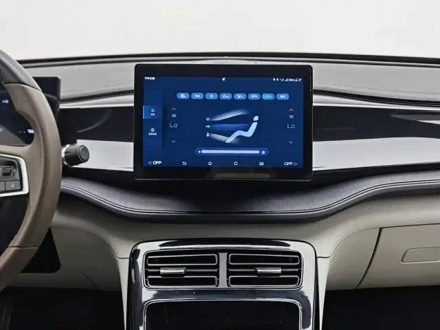 BYD Qin PLUS — Фото автомобиля 12