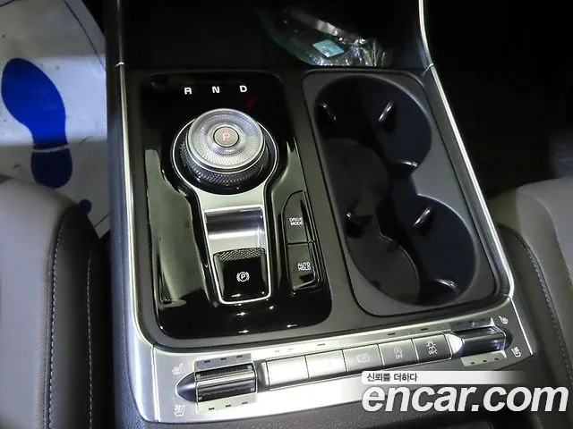 Kia Canival — Фото автомобиля 12