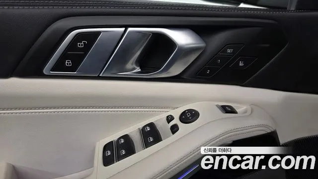 BMW X5 xDrive 40i M Sport — Фото автомобиля 27