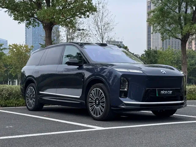 Nio ES8 — Фото автомобиля 3