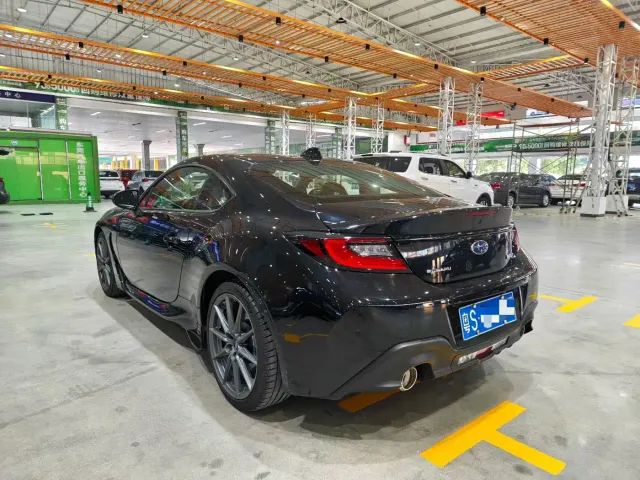 Subaru BRZ — Фото автомобиля 9