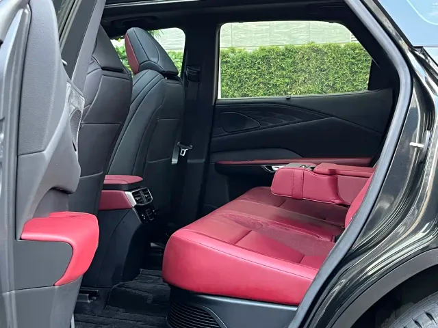 Lexus RX — Фото автомобиля 17