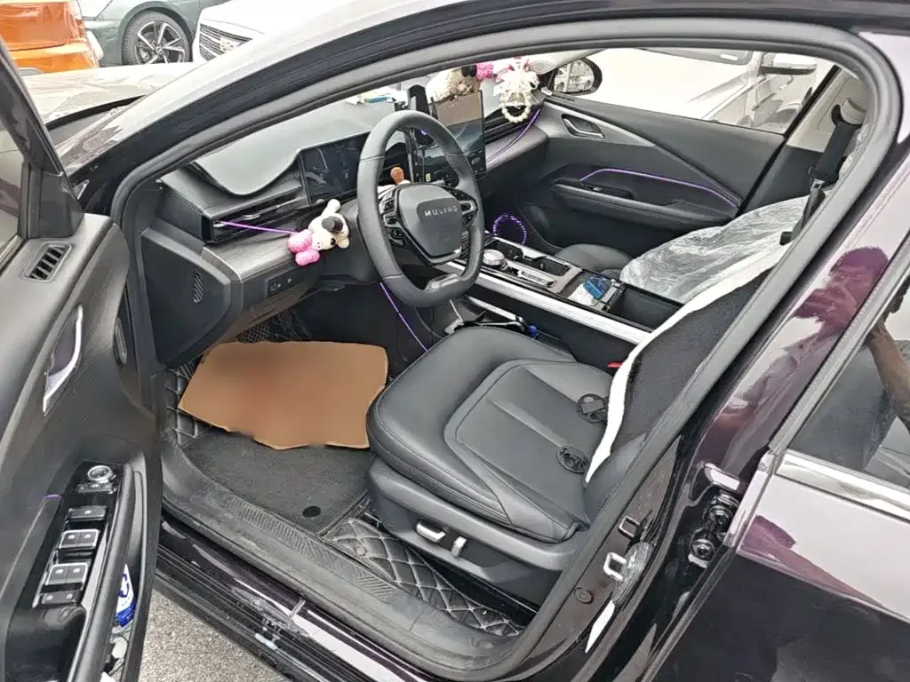 Wuling Motors Wuling Xingguang 2023 150 Advanced Edition — Фото автомобиля 14