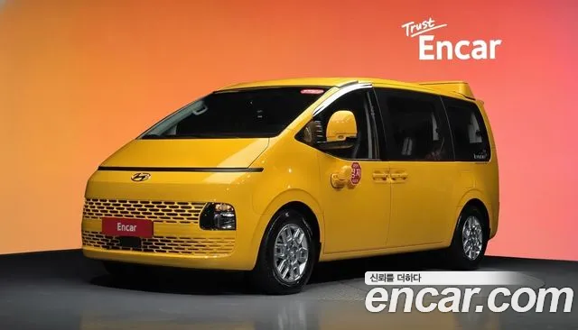 Фотография автомобиля — Hyundai Staria