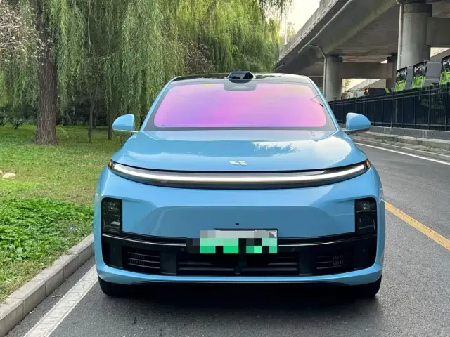 Li Auto L7 — Фото автомобиля 2