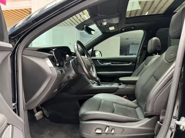 Cadillac XT6 — Фото автомобиля 10