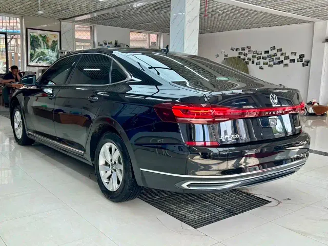 Volkswagen Passat — Фото автомобиля 6