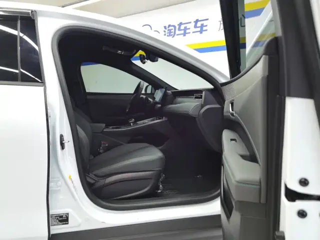 BYD Qin PLUS — Фото автомобиля 8