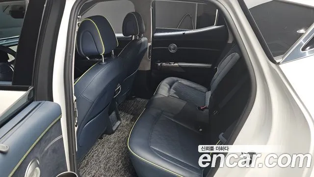 Genesis GV60 — Фото автомобиля 12