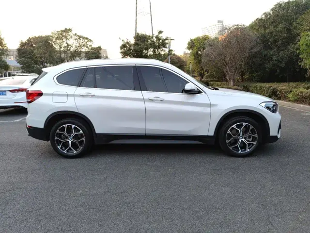 BMW X1 — Фото автомобиля 15