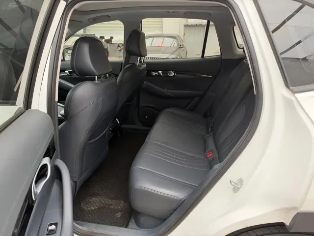 Geely Galaxy E5 — Фото автомобиля 6