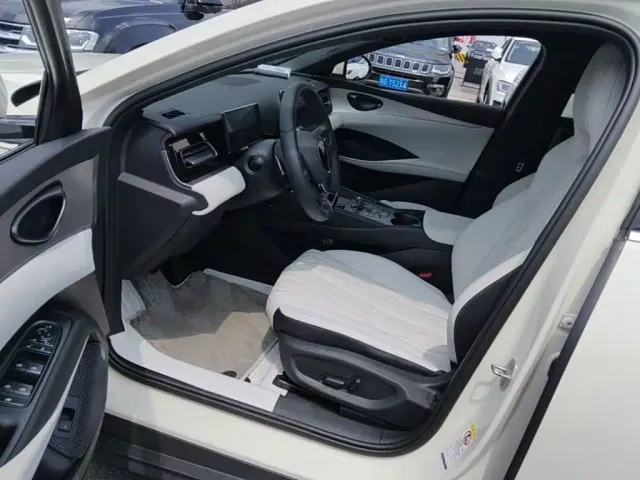 BYD Seal 06 — Фото автомобиля 15