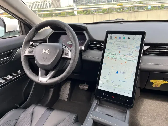 Xpeng G3 — Фото автомобиля 9