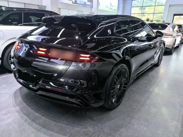 Denza Z9GT — Фото автомобиля 6