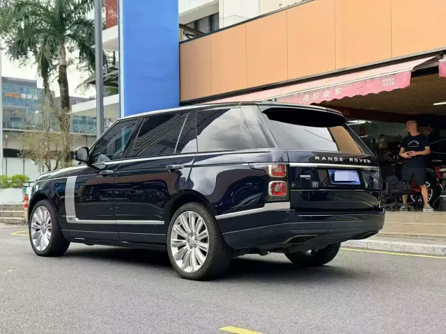 Land Rover Range Rover — Фото автомобиля 3