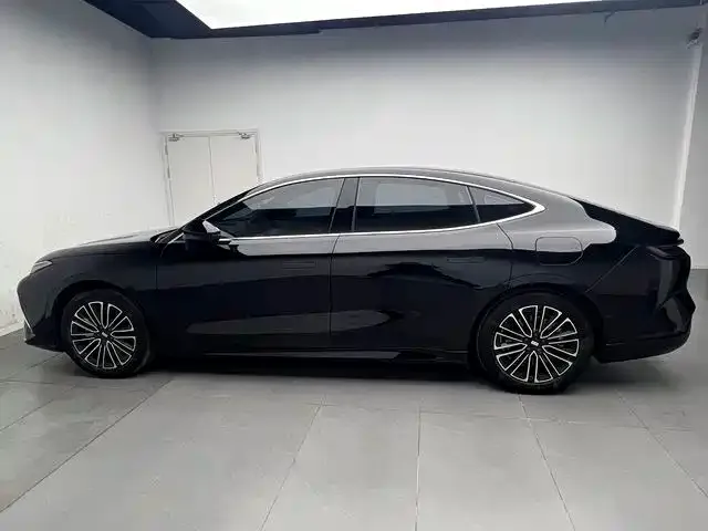 Geely Galaxy Xingyao 8 — Фото автомобиля 8