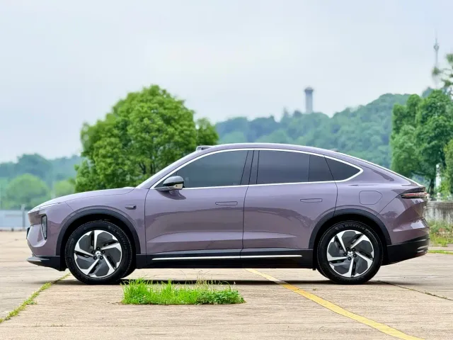 Nio EC6 — Фото автомобиля 4
