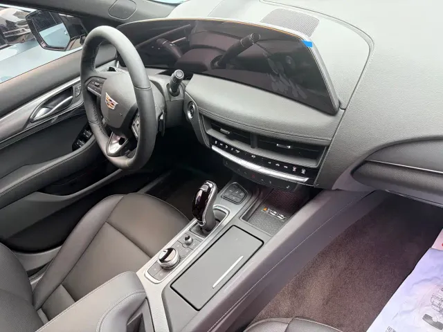 Cadillac CT5 — Фото автомобиля 13