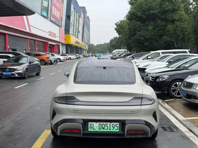 Xiaomi SU7 — Фото автомобиля 6