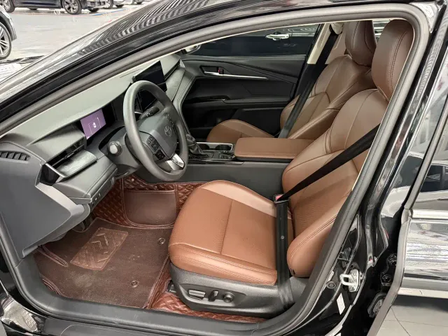 Toyota Camry — Фото автомобиля 5