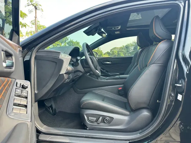 Toyota Avalon — Фото автомобиля 13