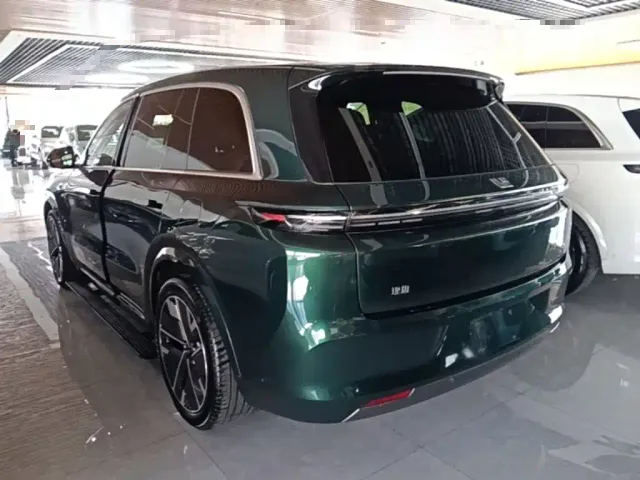 Li Auto L9 — Фото автомобиля 4