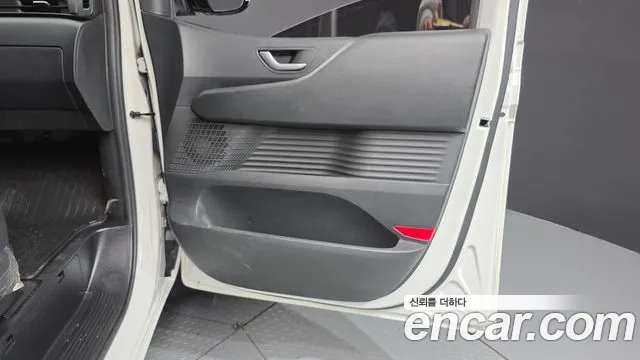 Hyundai Staria — Фото автомобиля 14