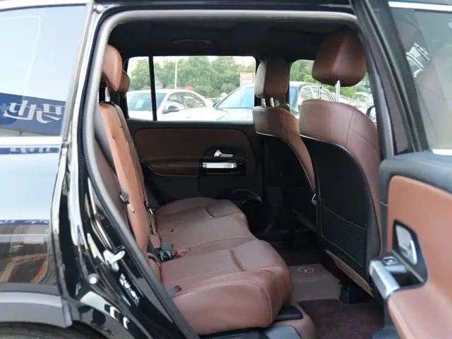 Mercedes-Benz GLB-Class — Фото автомобиля 10
