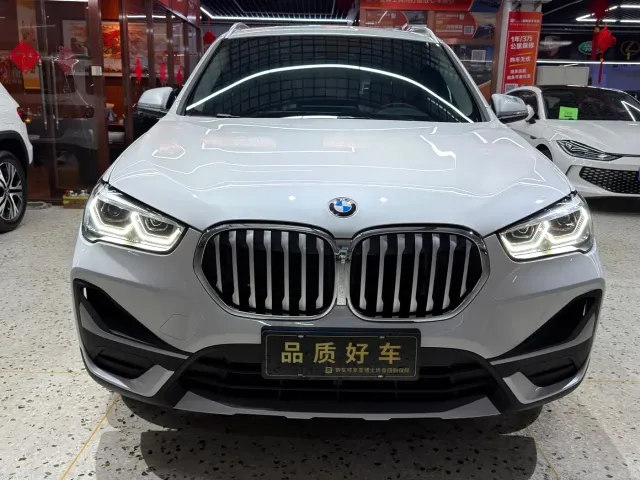 BMW BMW X1 2022 sDrive20Li Fashion — Фото автомобиля 2