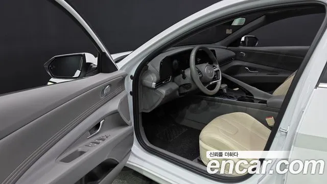 Hyundai Avante CN7 — Фото автомобиля 10