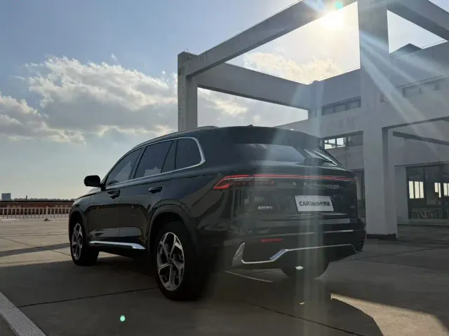 Geely Xingyue L — Фото автомобиля 7