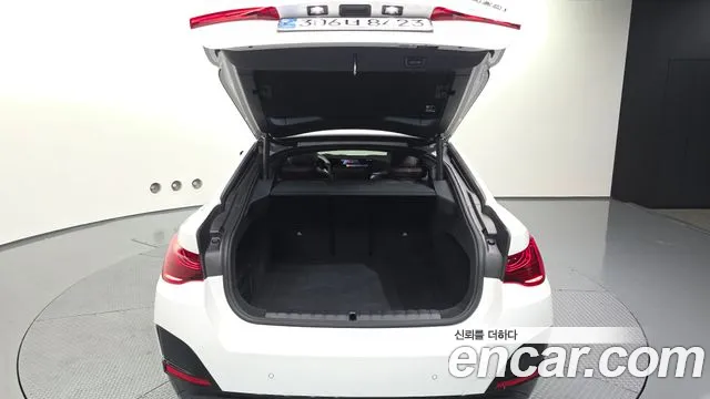 BMW 4-Series 4 серия (G22) 420i M Sport Pro Gran Coupe — Фото автомобиля 18