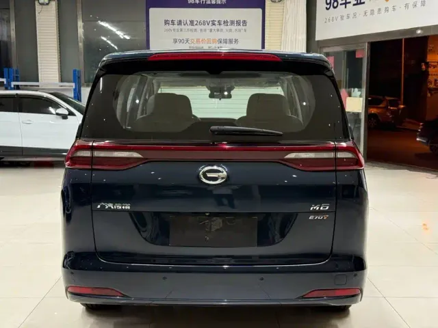GAC Trumpchi M6 — Фото автомобиля 5