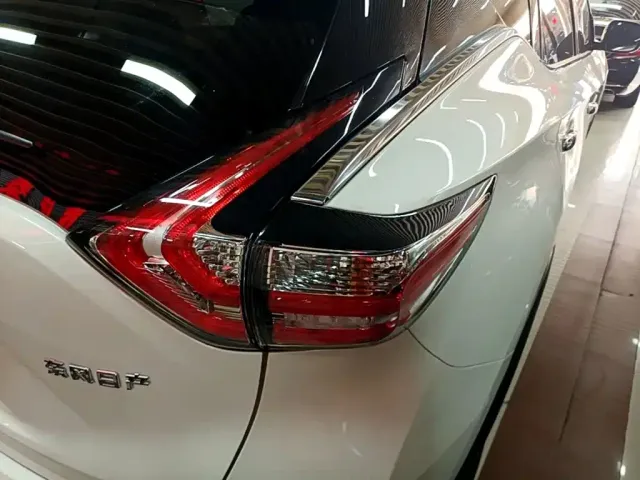 Nissan Murano — Фото автомобиля 7