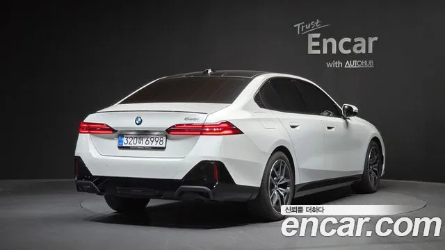 Фотография автомобиля — BMW 5 Series G60