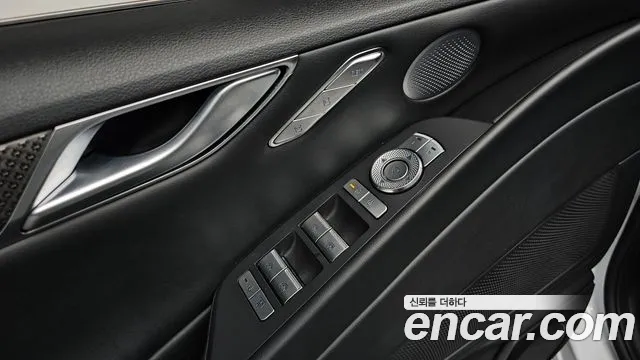 Genesis G80 Бензин 3.5 турбо AWD — Фото автомобиля 6