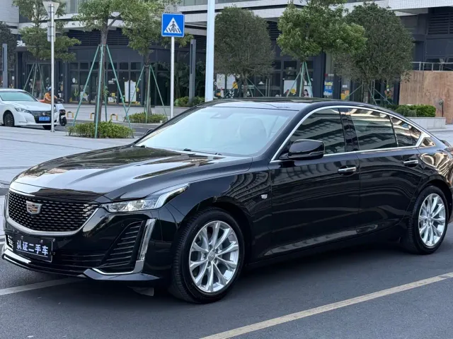 Фотография автомобиля — Cadillac CT5